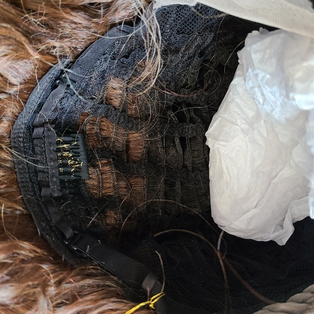 Good quality wig - Picture 6 of 8